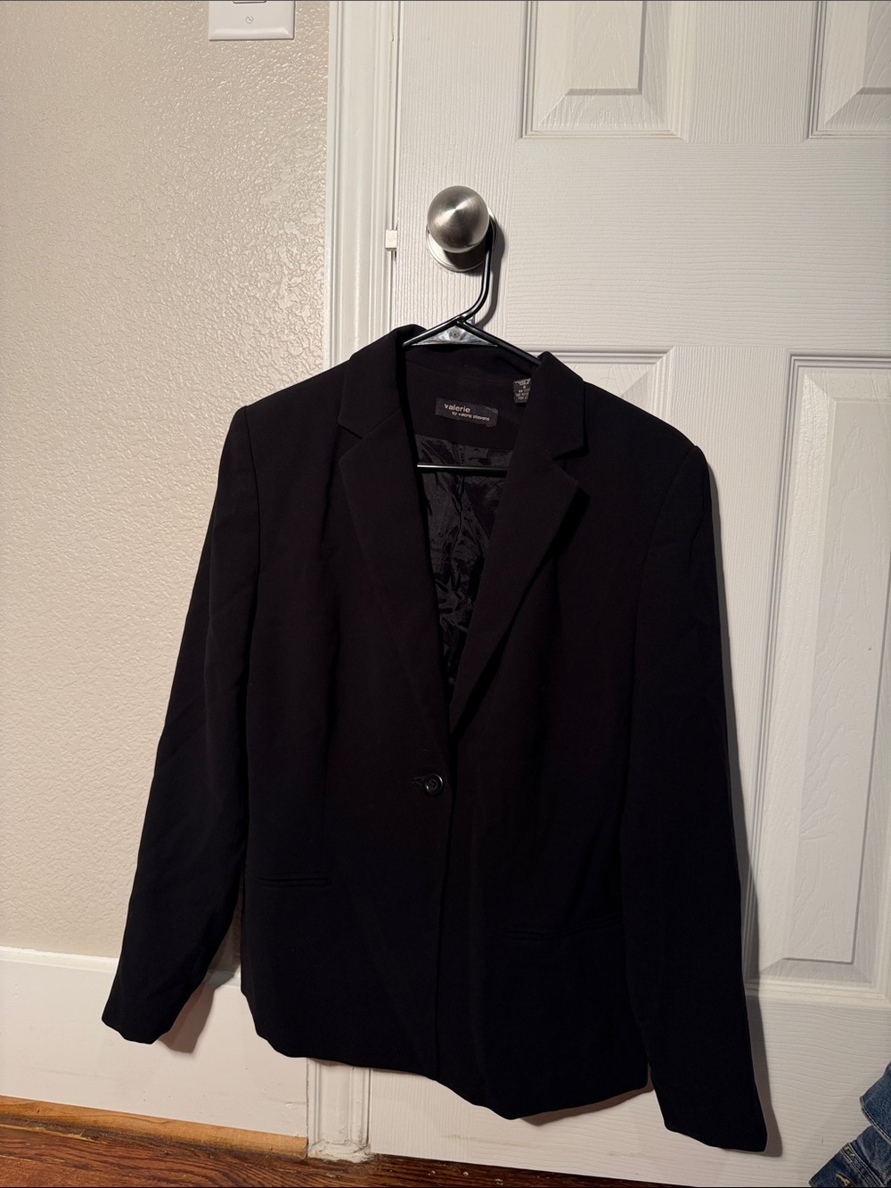 Valerie Stevens Black Single-Button Women's Blazer